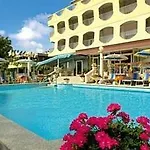 Hotel Colorado