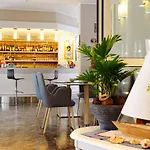 Colorado Hotel 4*
