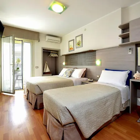 Hotell Colorado Lignano Sabbiadoro